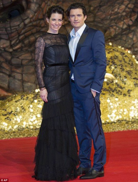 article-2520997-19FD882100000578-600_634x836