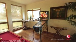 article-2580910-1C4886DD00000578-691_634x356