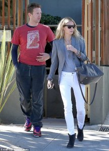 article-2582789-197716B9000005DC-229_634x878 másolata