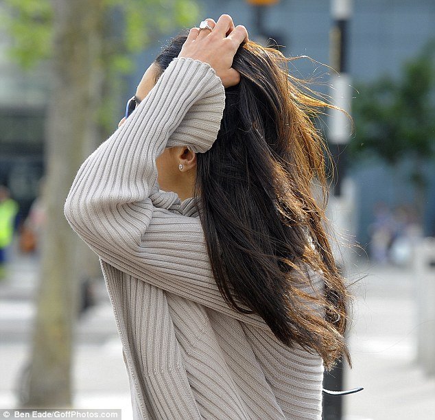 article-2627371-1DCFE2AB00000578-40_634x612