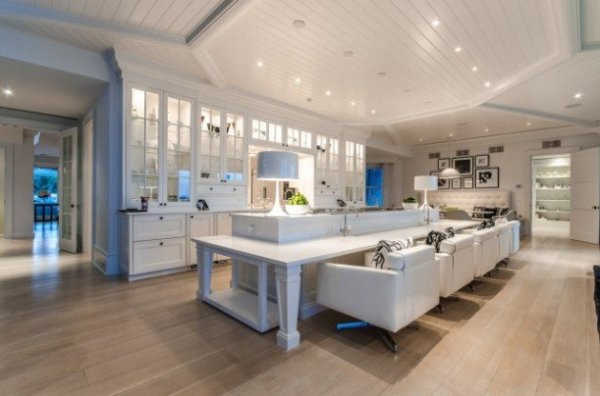 Celine-Dions-house-for-sale-Jupiter-Florida-9-611x404